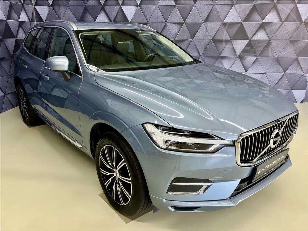 Volvo XC60 B4 AWD MOMENTUM PRO, FULL LED, APPLE CAR PLAY