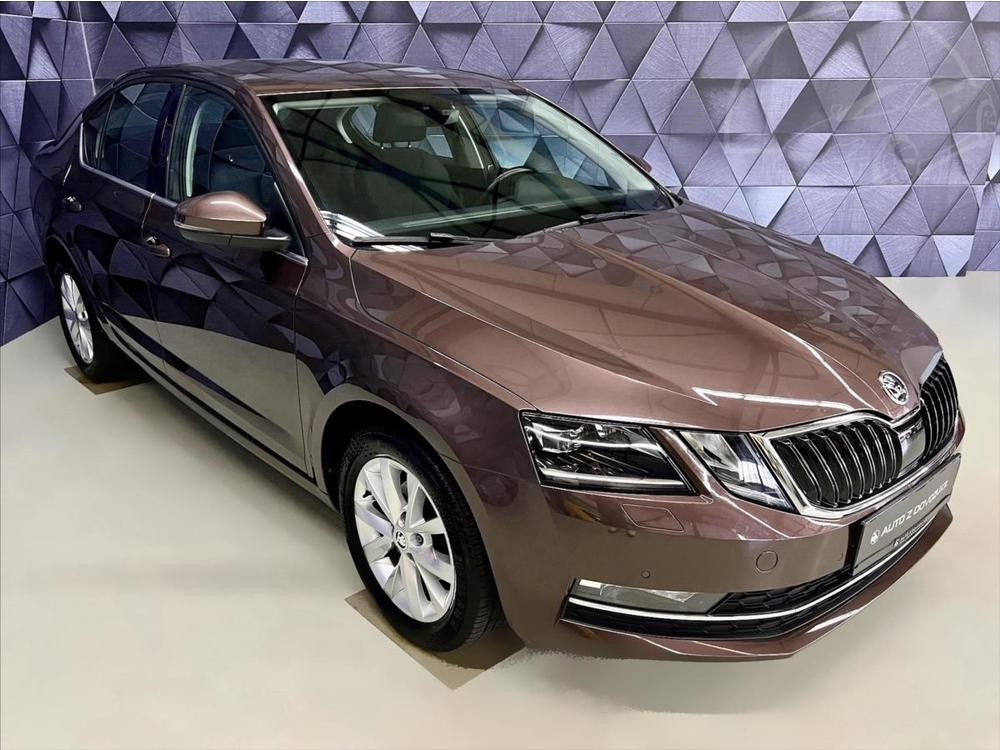 koda Octavia 1,6 TDI 85kW DSG STYLE, LED, KEYLESS, PDC, SMART L