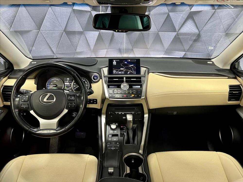 Lexus  NX 300 h 4WD LUXURY MARK LEVINSON PANORAMA