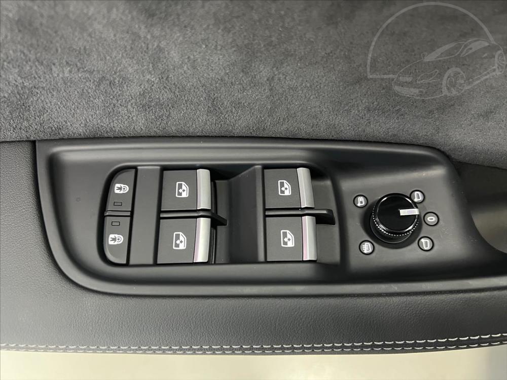 Audi SQ8 373kW TFSI QUATTRO, PANORAMA, B&O, KEYLESS,TAN