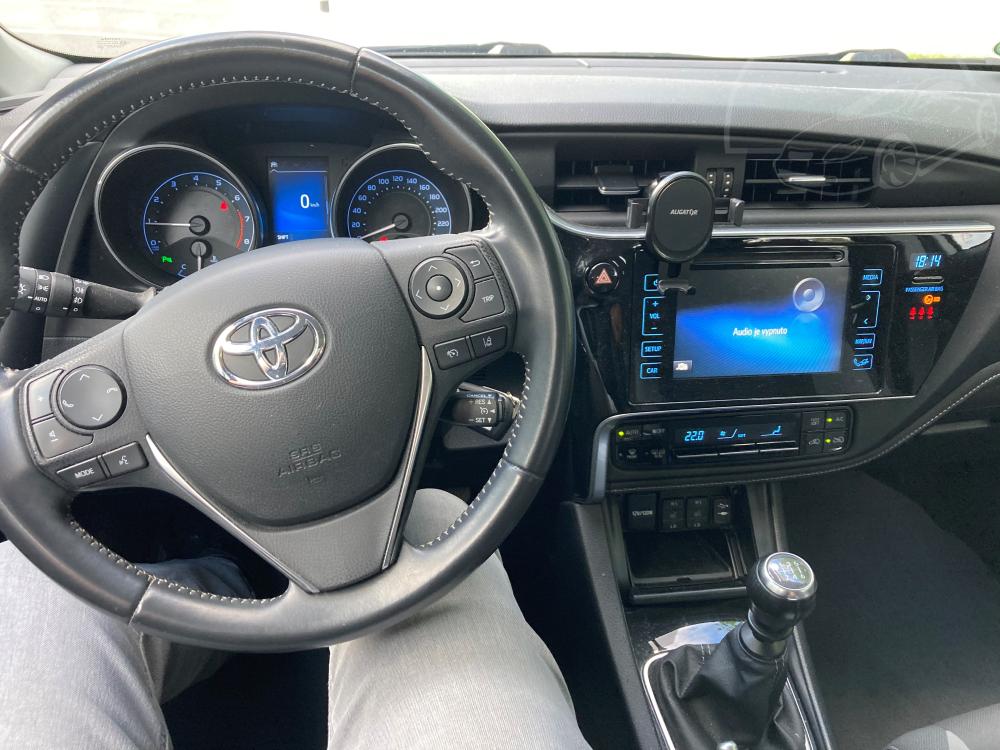 Toyota Auris 1.6 Valvematic