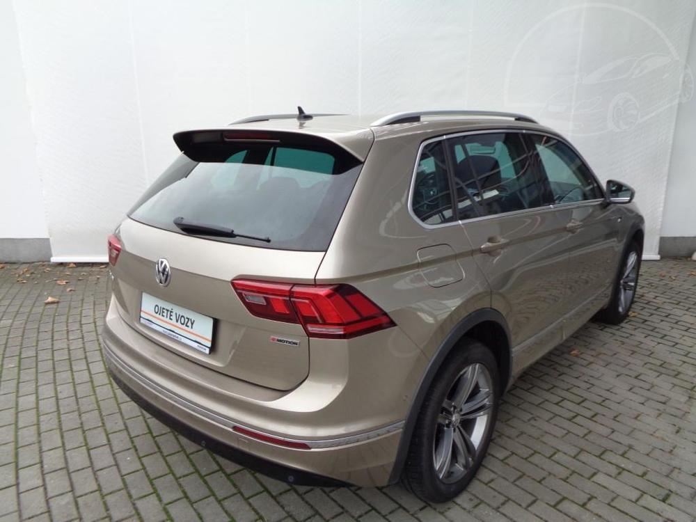 Volkswagen Tiguan 2.0 TDI R-LINE 7DSG 4Motion