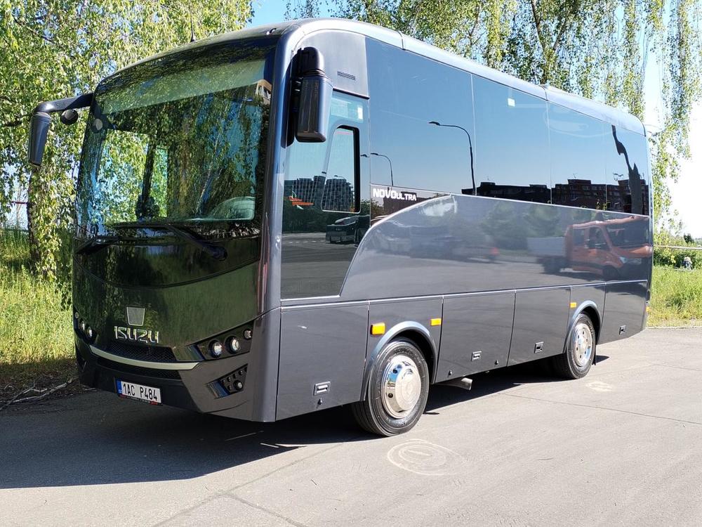 Prodm Isuzu Novo LUX Euro 6 coach 29+1 GSR