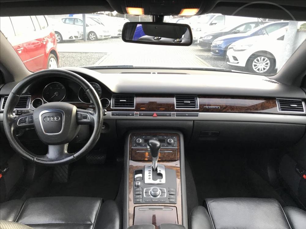 Audi A8 3,0 TDI DPF quattro tiptronic