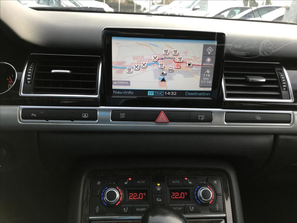 Audi A8 3,0 TDI DPF quattro tiptronic