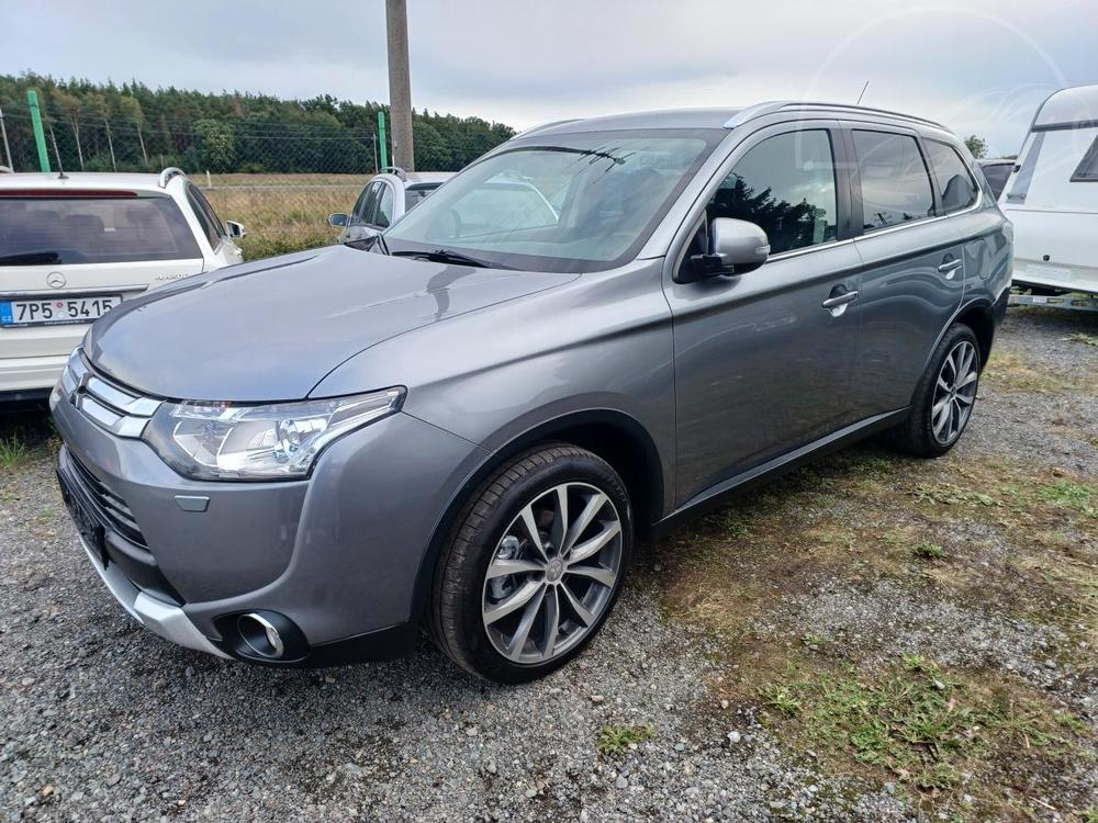 Mitsubishi Outlander 2,2DI-D, 4X4, SPORT, 7 mst