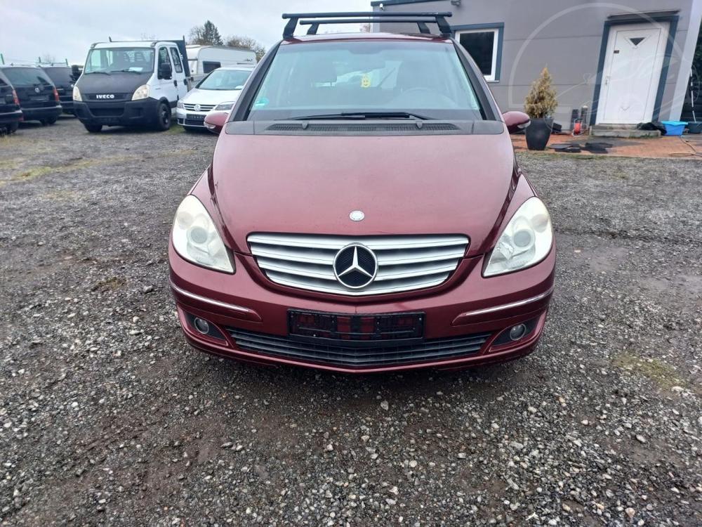 Mercedes-Benz B 220 CDI, ALU 17, 6 rychlost