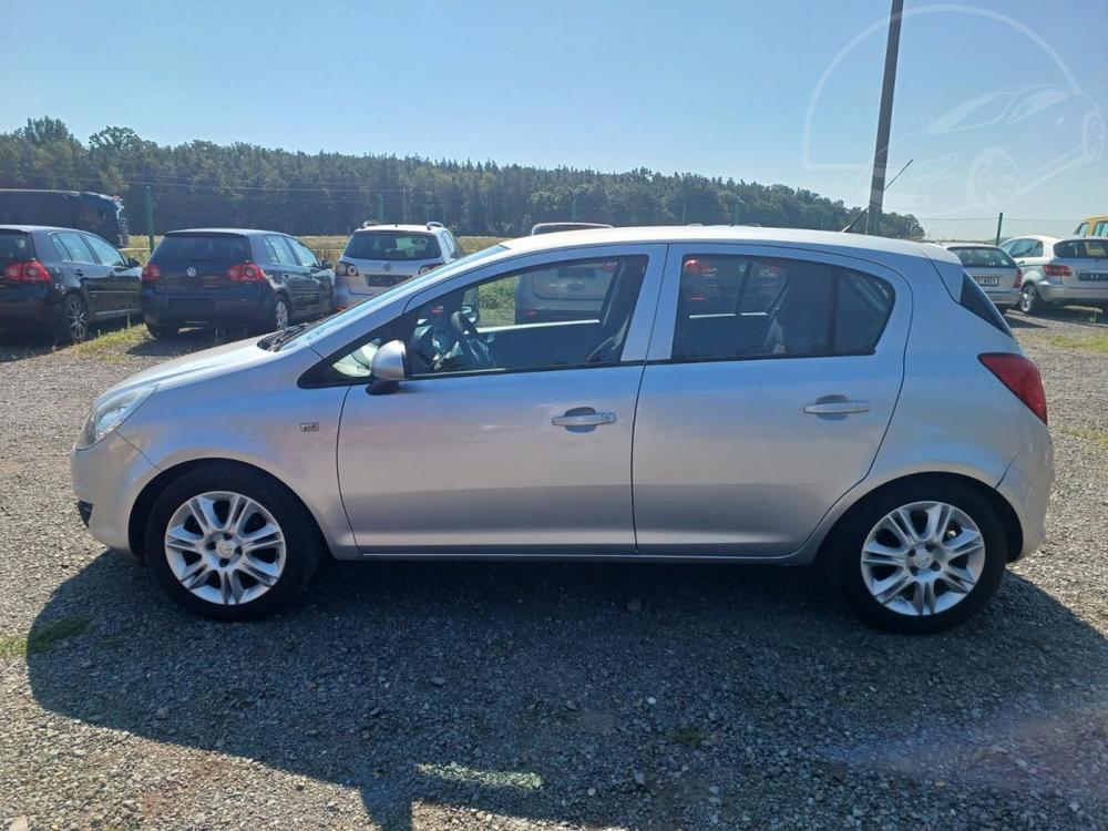 Opel Corsa 1.3i, klima, ALU