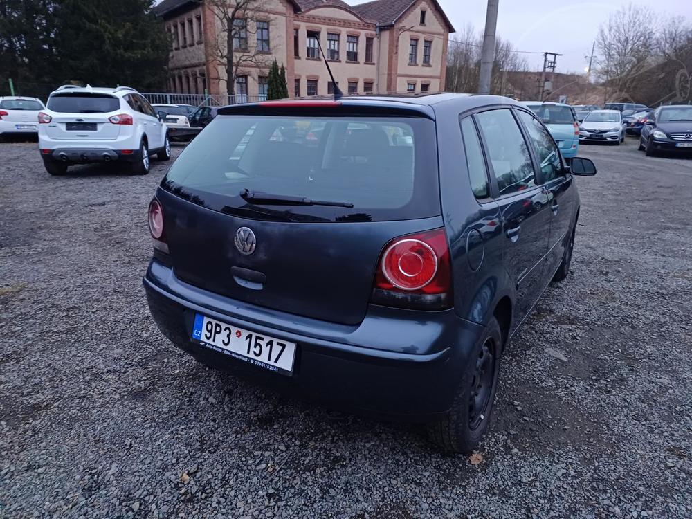 Volkswagen Polo 1.2i, UNITED