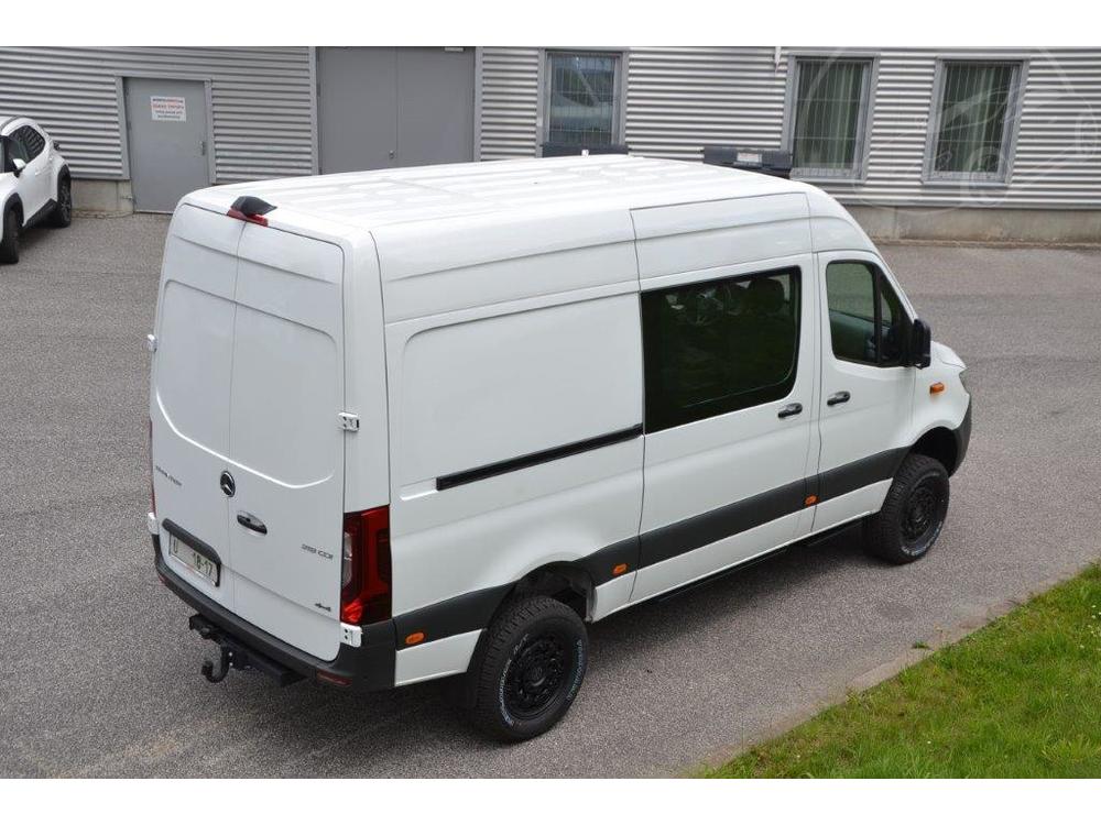 Mercedes-Benz Sprinter 319 140kW   4x4 ,velk vbava