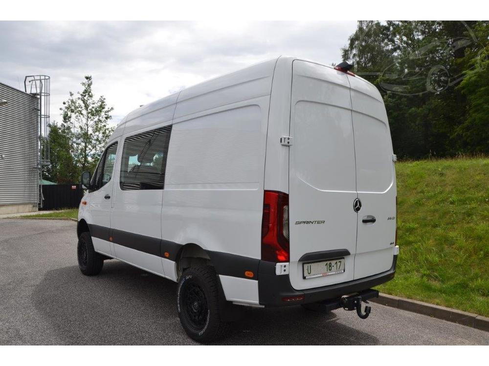 Mercedes-Benz Sprinter 319 140kW   4x4 ,velk vbava