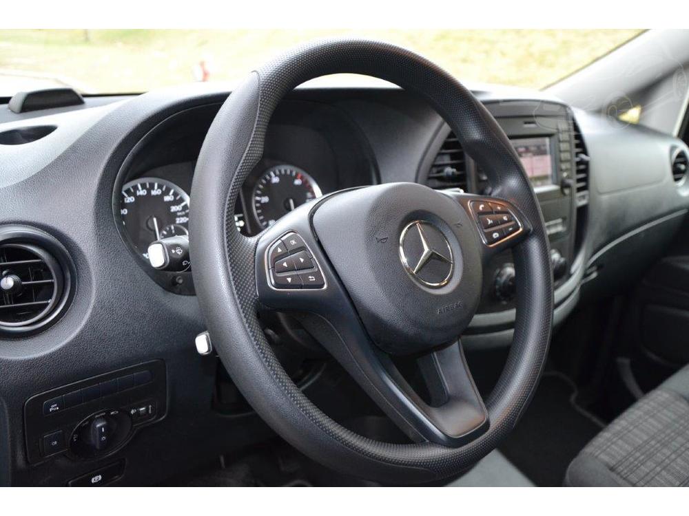 Mercedes-Benz Vito 7G automat najeto 25 t. km