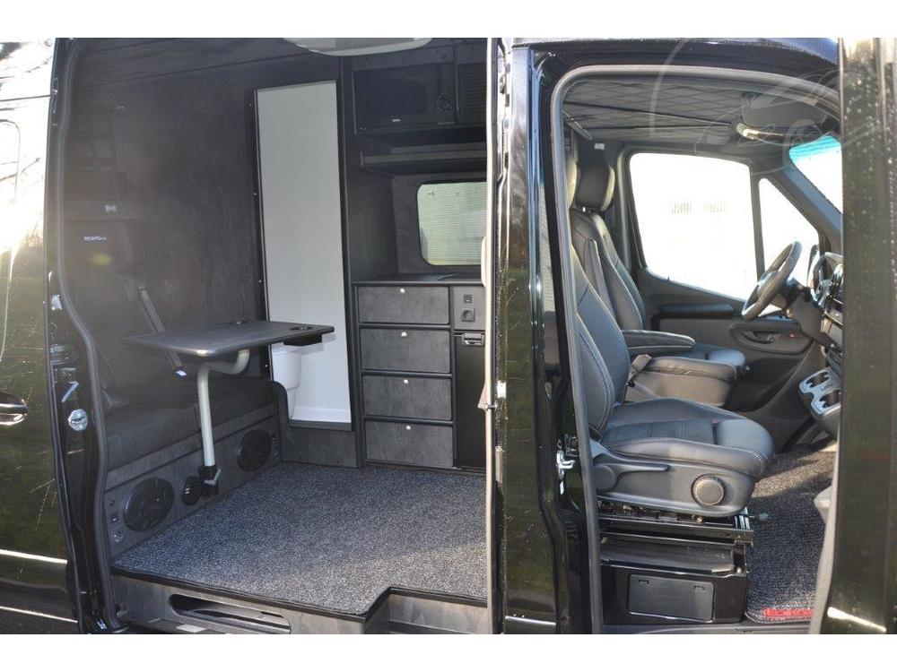 Mercedes-Benz Sprinter 319 CDi Camper Femily