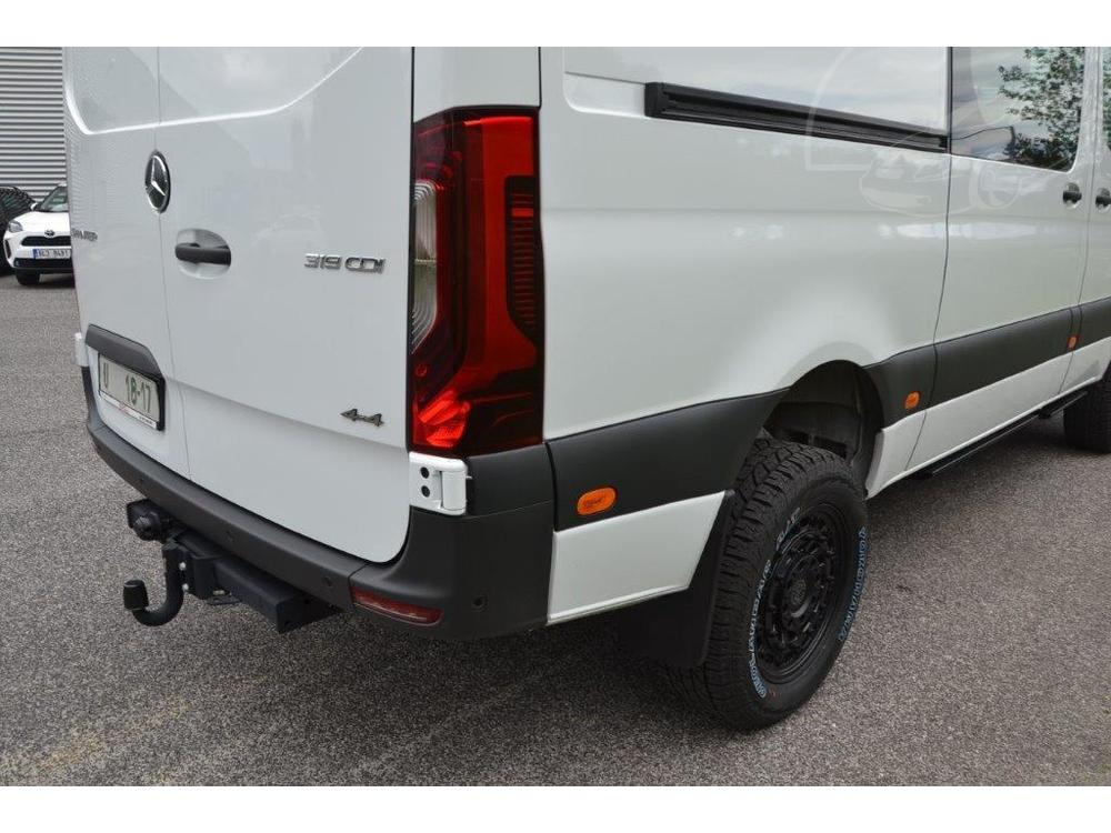 Mercedes-Benz Sprinter 319 140kW   4x4 ,velk vbava