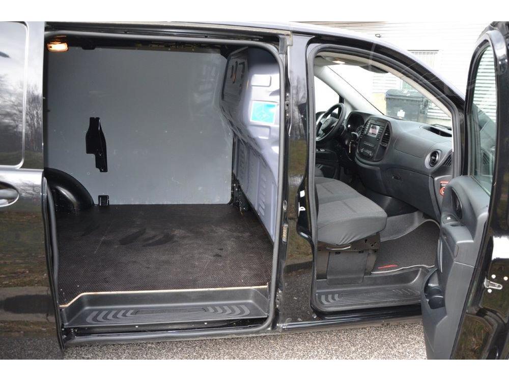 Mercedes-Benz Vito 7G automat najeto 25 t. km