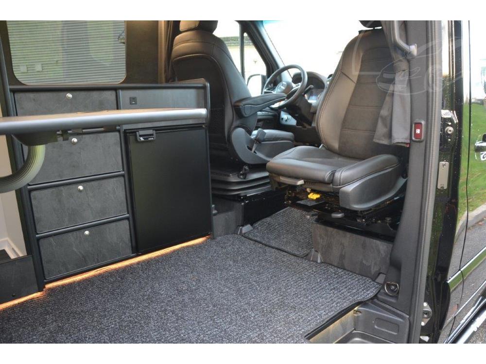 Mercedes-Benz Sprinter 319 CDi Camper Femily