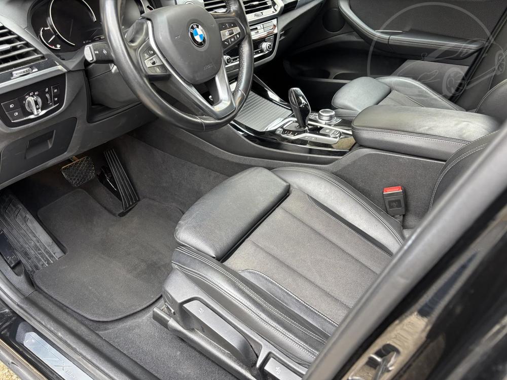 BMW X3 2.0D, 140kW, 4X4, REZERVACE