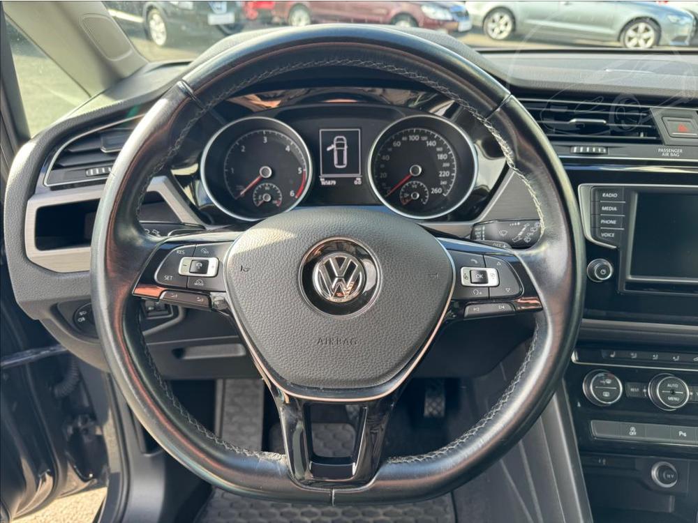 Volkswagen Touran 1,6 AT, NAVI