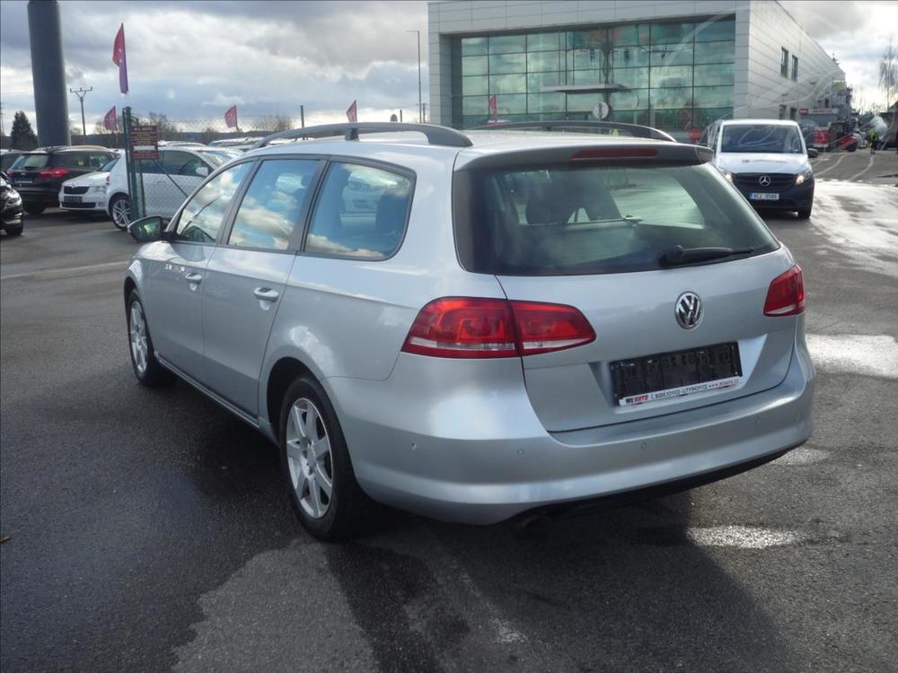 Volkswagen Passat 1,6 TDi 77kW,Alu,Servis,Vbava