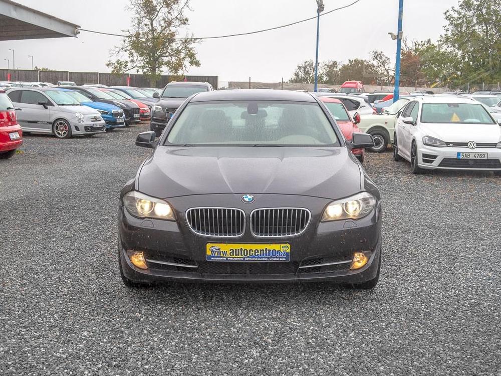 BMW 5 3.0i mat  NAVI