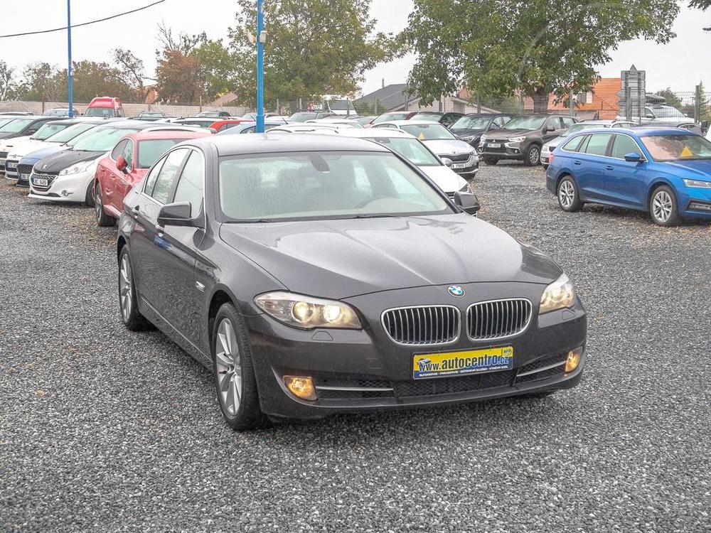 BMW 5 3.0i mat  NAVI