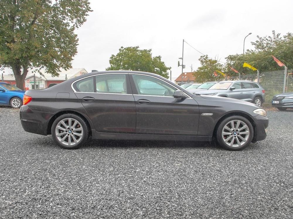 BMW 5 3.0i mat  NAVI