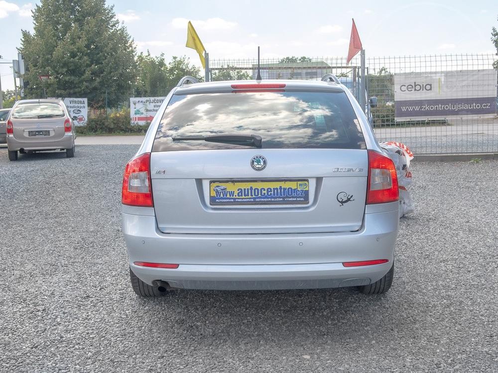 koda Octavia 7/11 1.6 MPI 75KW SERVIS