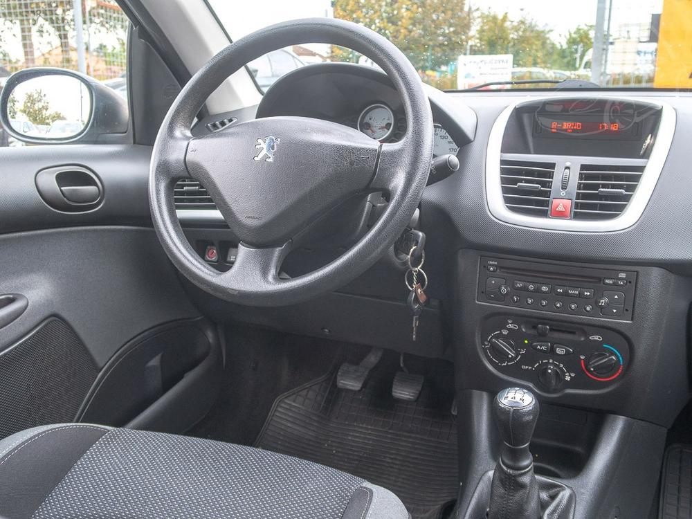 Peugeot 206 + 1.1i 44KW - KLIMA