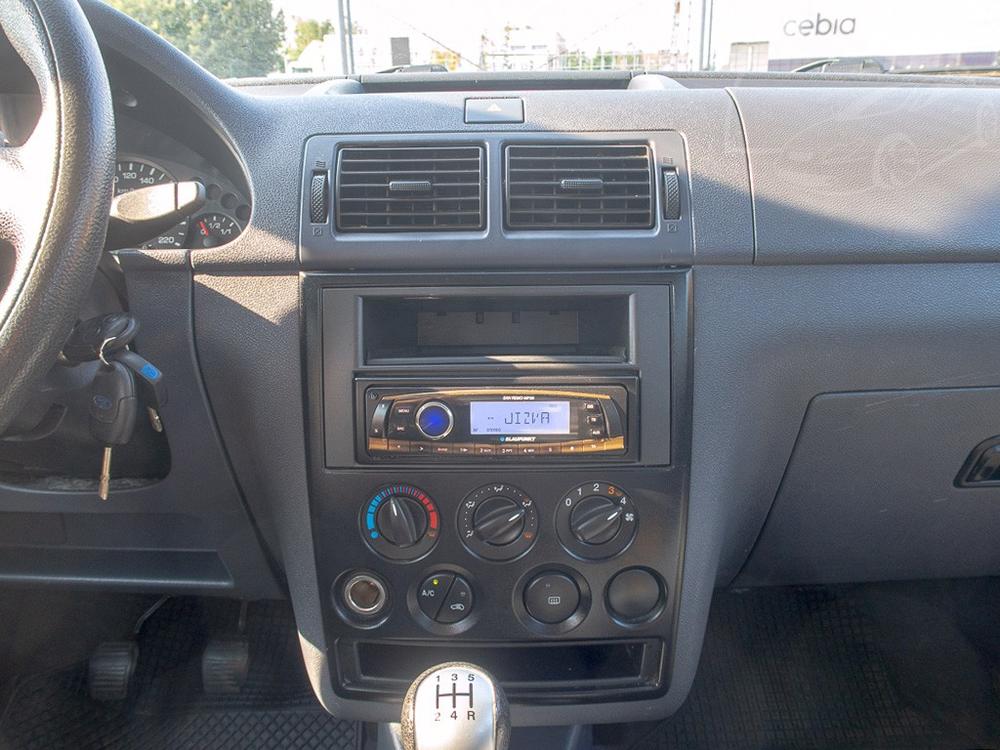 Ford Tourneo Connect 1.8TDCI AC  8 SEDADEL