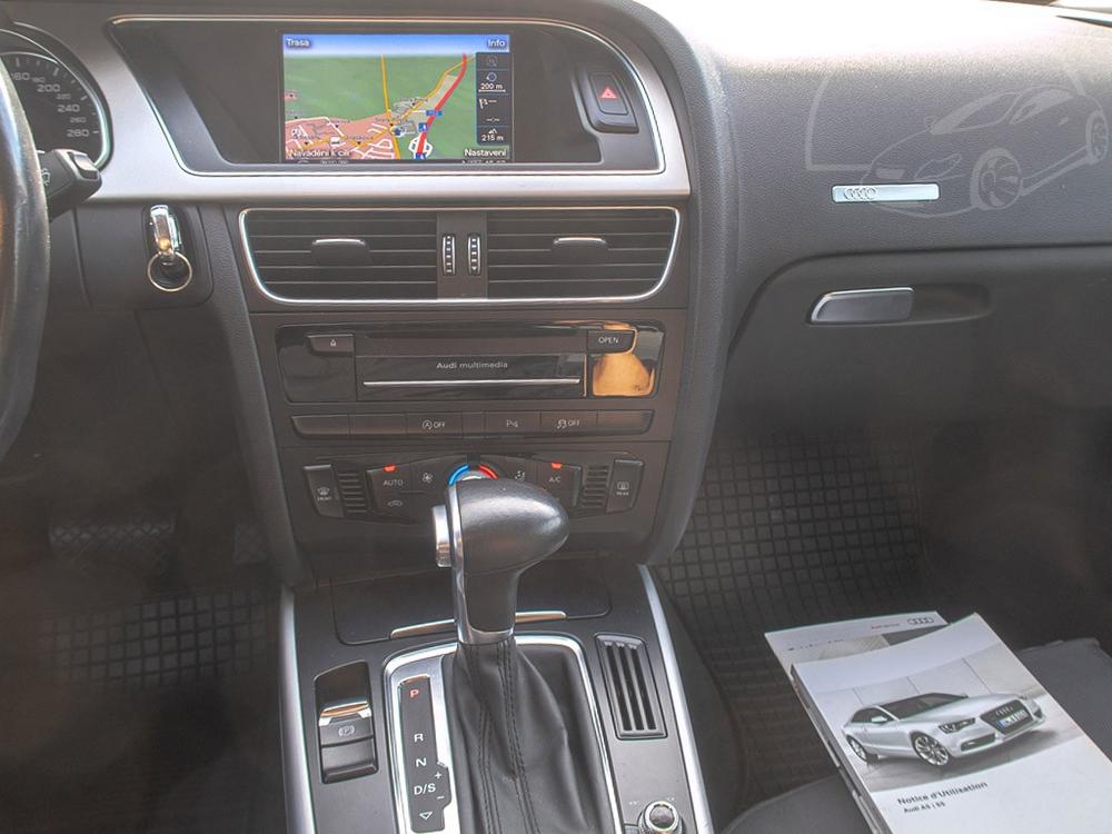 Audi A5 3.0TDI mat  NAVI