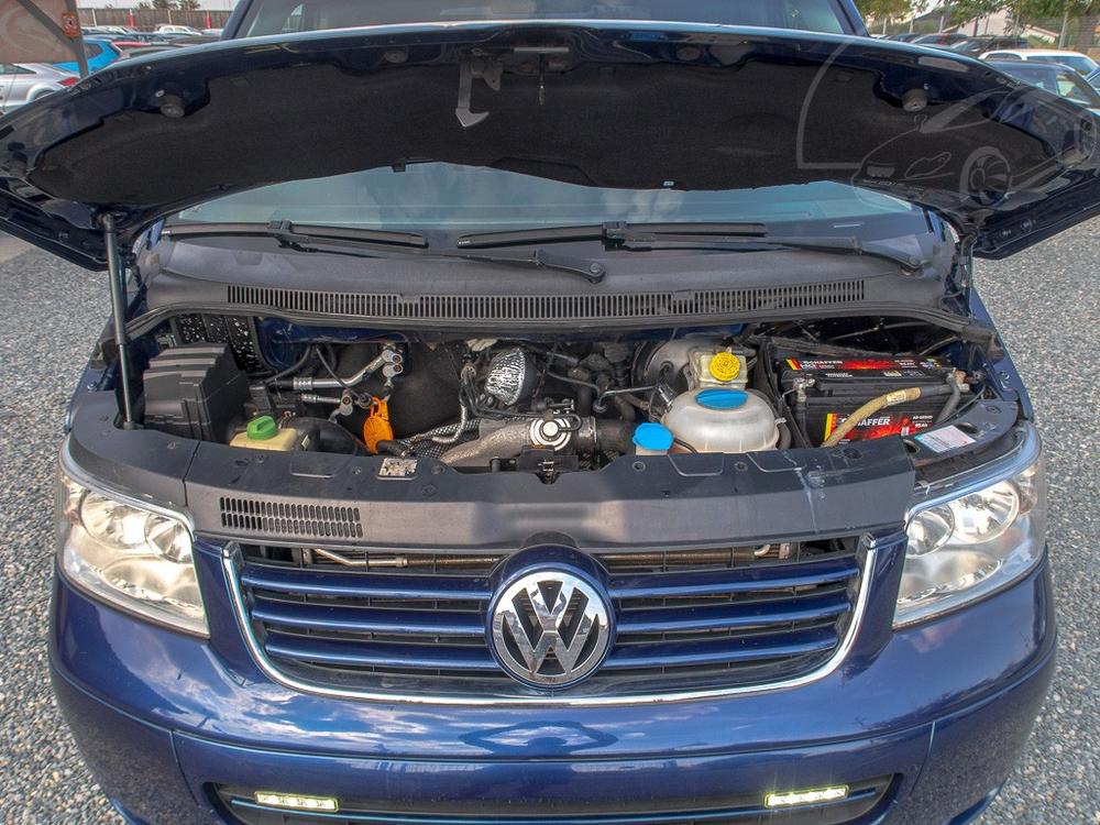 Volkswagen Caravelle 10/05 1.9TDI 77KW  9 SEDADEL