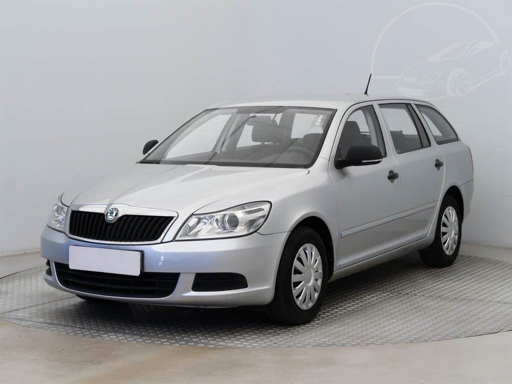 koda Octavia 1.6 TDI, Klima, El. okna