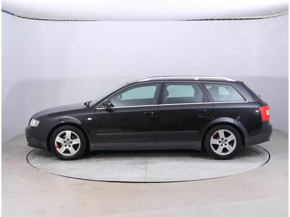 Audi A4 2.0, nov STK, rezervace