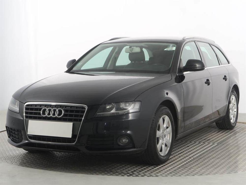 Audi A4 2.0 TDI, Automatick klima