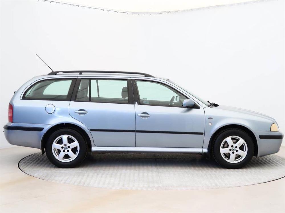 koda Octavia Elegance 1.9 TDI, Serv.kniha