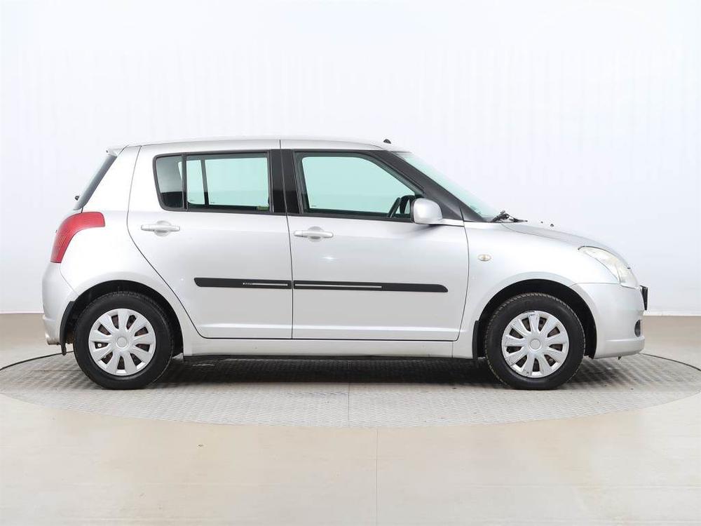 Suzuki Swift 1.3 i, po STK, za dobrou cenu