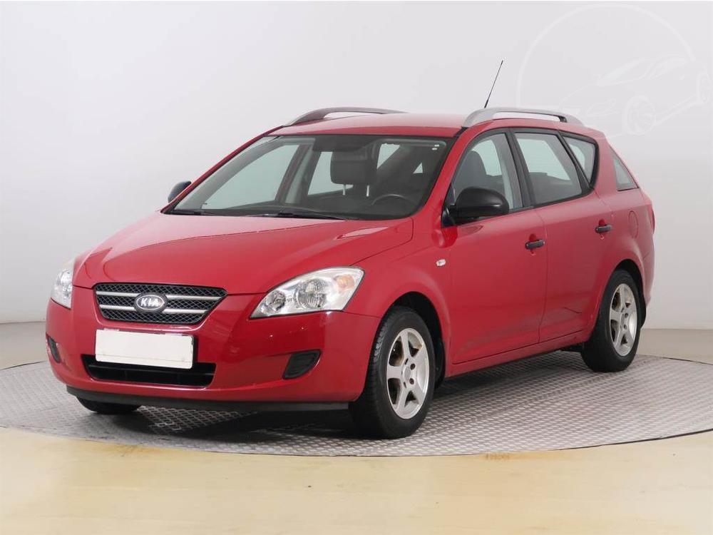 Kia Ceed 1.4 CVVT, R,2.maj, Serv.kniha