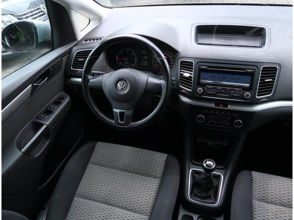 Volkswagen Sharan 2.0 TDI, Automatick klima