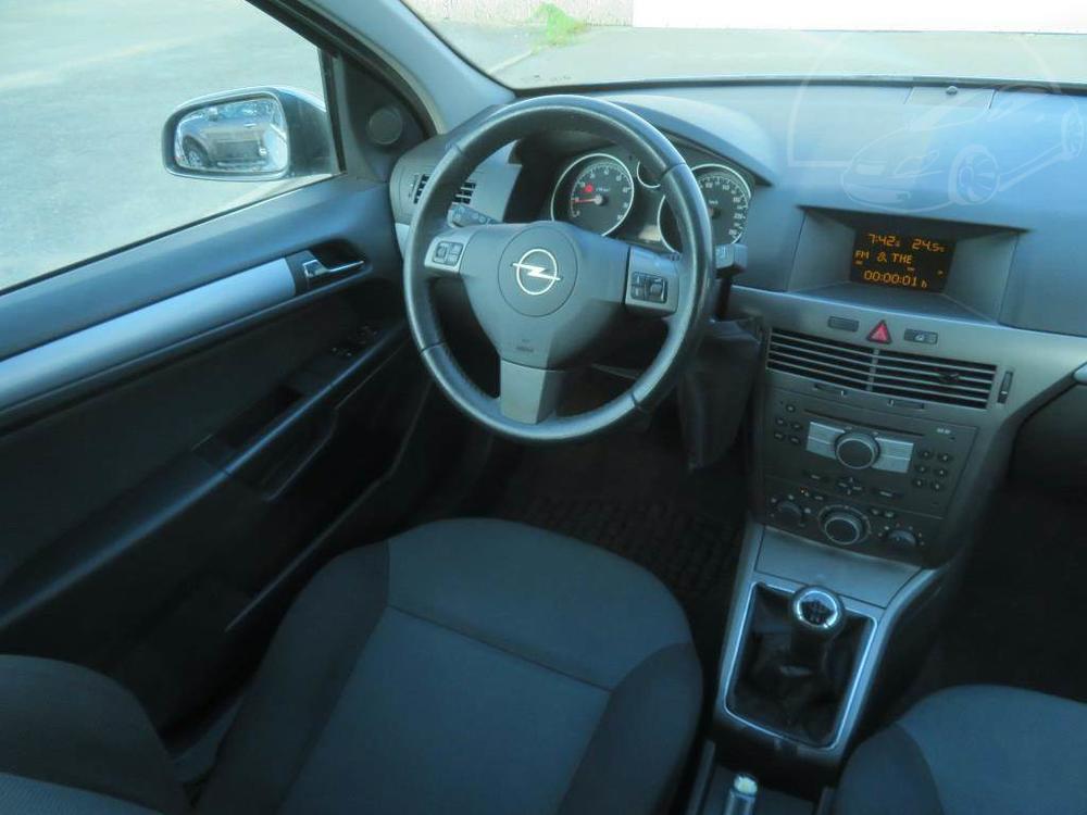 Opel Astra 1.6 16V, oblben vz