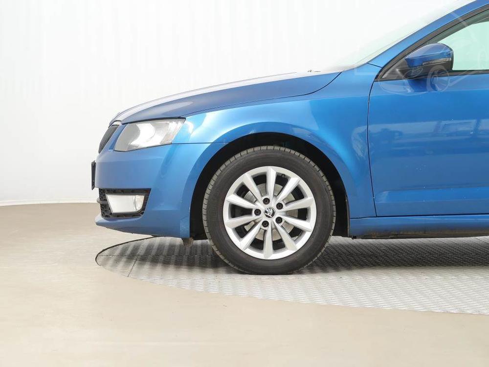 koda Octavia 1.6 TDI, Automatick klima