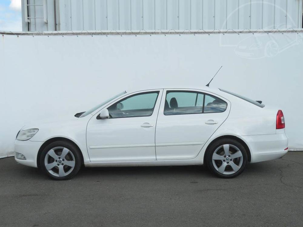 koda Octavia 1.6 TDI, Ambition, Serv.kniha