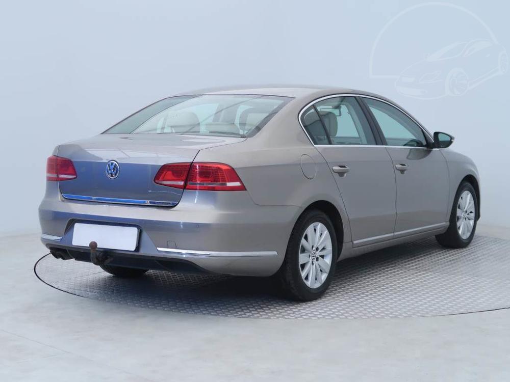 Volkswagen Passat 2.0 TDI, Highline, R,2.maj