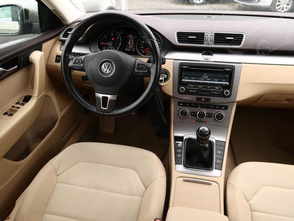 Volkswagen Passat 2.0 TDI, Highline, R,2.maj