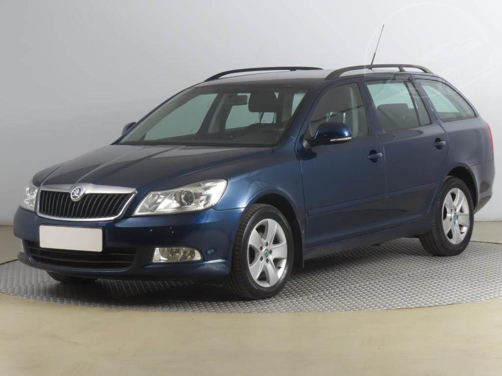 koda Octavia 1.6 TDI, Klima, El. okna