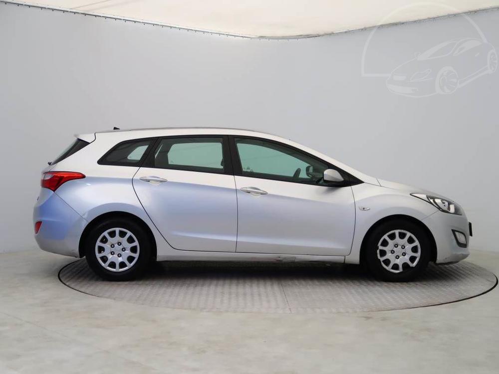 Hyundai i30 1.6 CRDi, R,1.maj, Klima