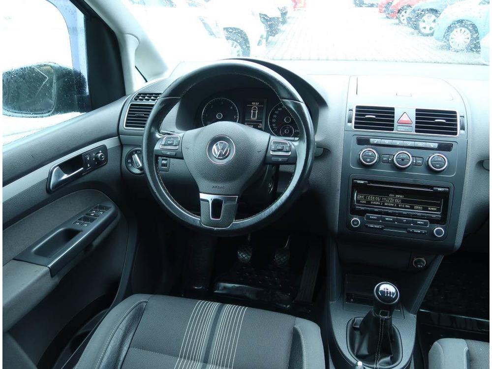 Volkswagen Touran 2.0 TDI, Automatick klima