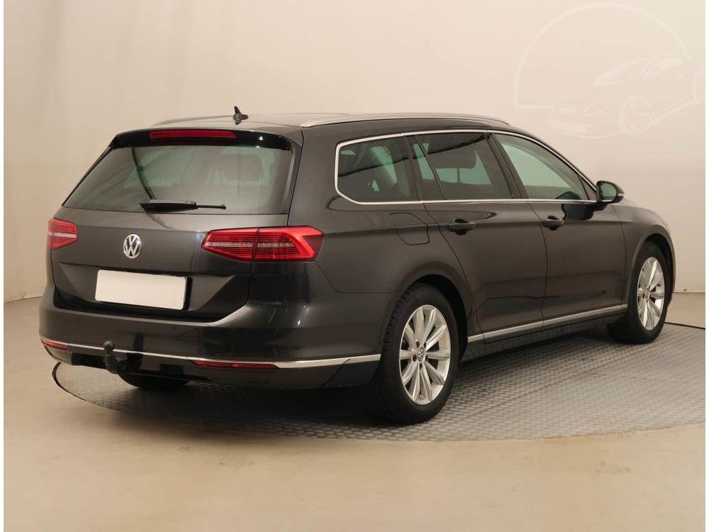 Volkswagen Passat 2.0 TDI, Highline, Ke, Navi