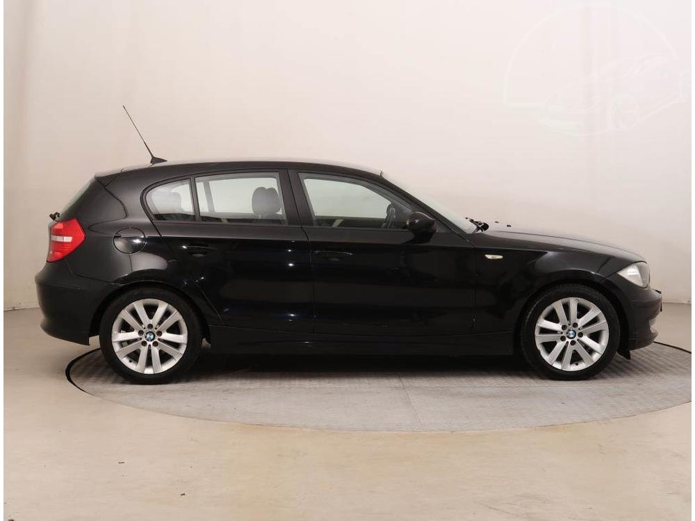 BMW 120 120i, Koen sedaky, Klima