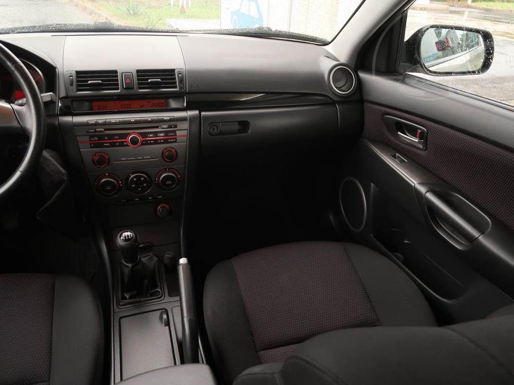 Mazda 3 1.6, Parkovac asistent