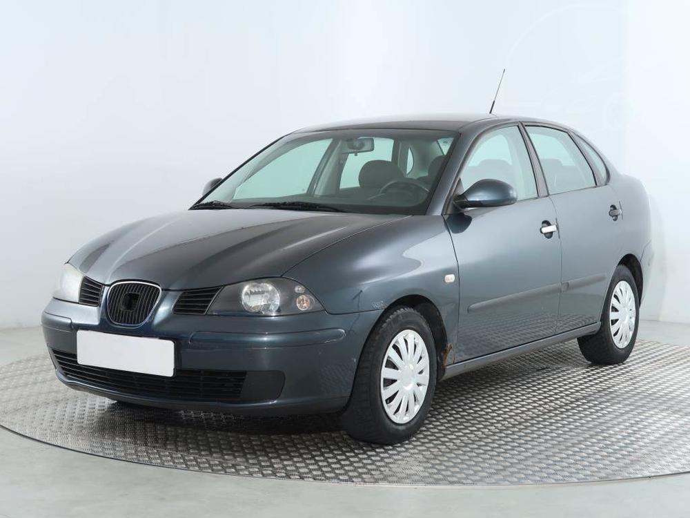 Seat Cordoba 1.4 16V, Klima, za dobrou cenu